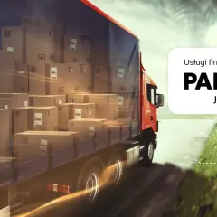 Ciężarówka wypełniona paczkami, gotowa do drogi. Usługi firmy kurierskiej Pallex już dostępne!