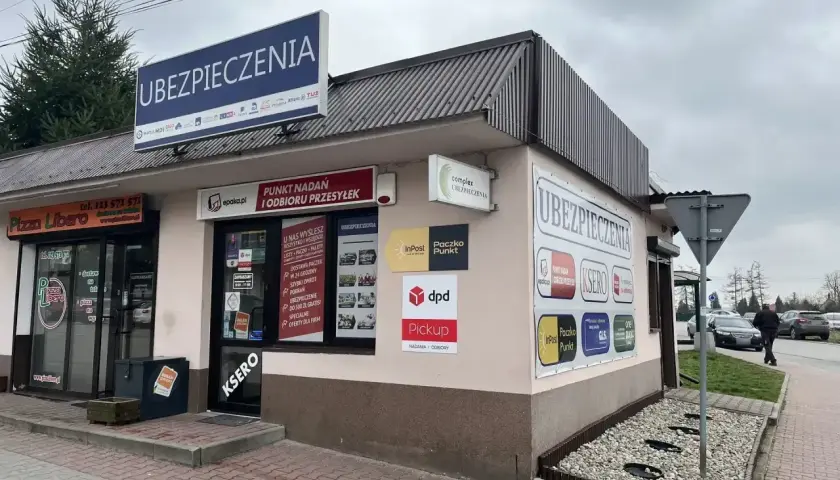 Punkt nadania i odbioru przesyłek. DPD, InPost, GLS. Może tu czekać dpd przesyłka niedoręczona, odbiorca nieobecny.